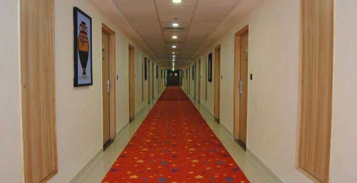 Xenious World Square Hotel Ghaziabad Esterno foto
